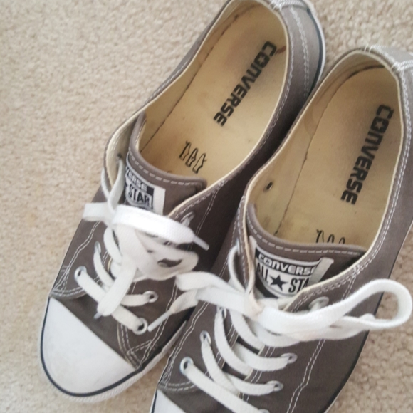 Low Top Grey Converse - Picture 3 of 4